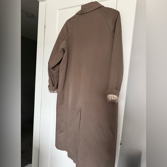 Aritzia Regent Trench Coat with Plaid Lining - Picture 2 of 3